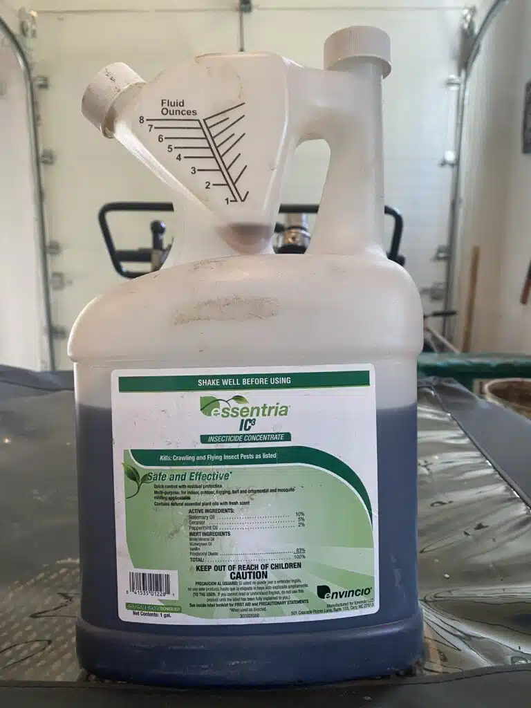 Essentia_Natural_Insecticide_Lawn_Phix