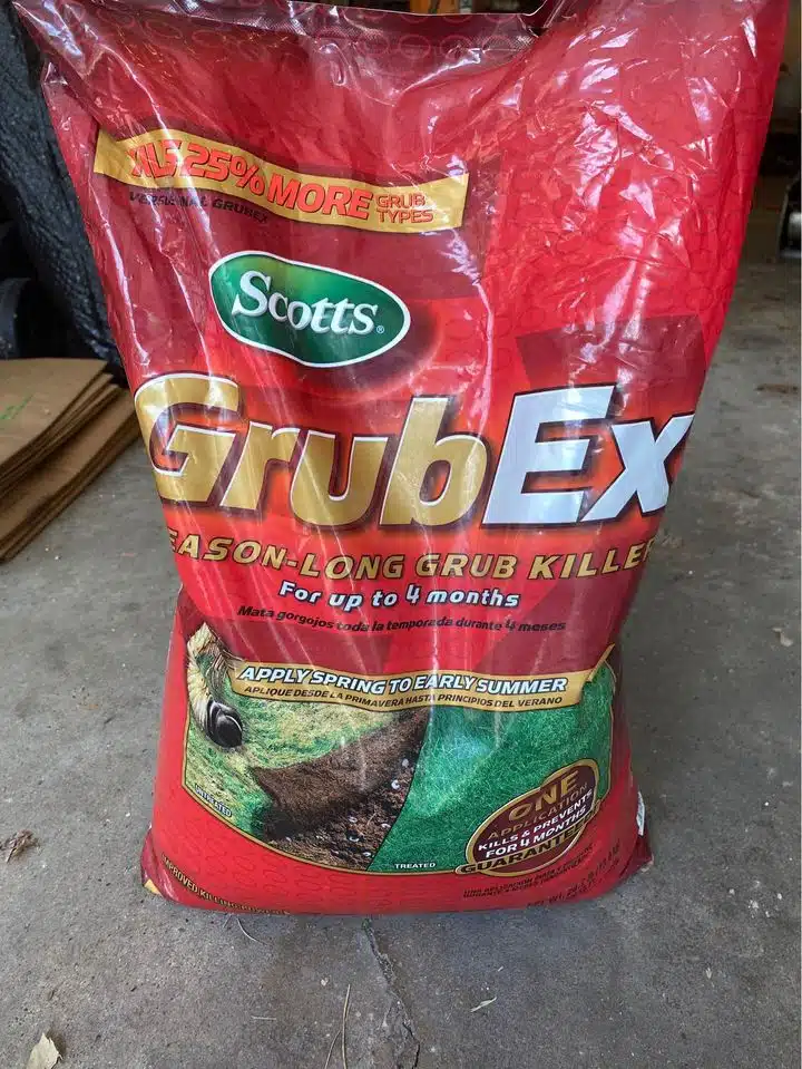 Scotts GrubEx one bag